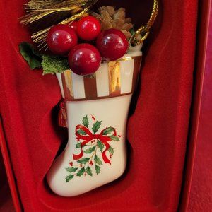 LENOX HOLIDAY STOCKING ORNAMENT RETAILS FOR $70 BRAND NEW
